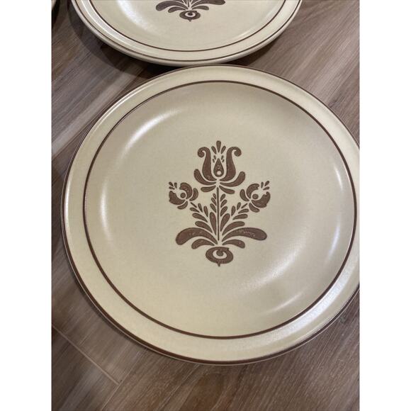 Pfaltzgraff Village Set Of 2 Dinner Plates 10" Vintage - Picture 4 of 8